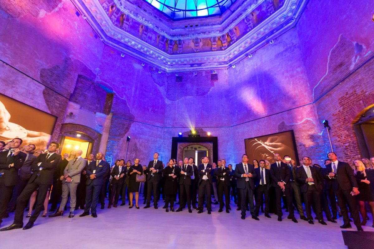 Kuppel der Kunstakademie Dresden beleuchtet für den ALS Partner Event